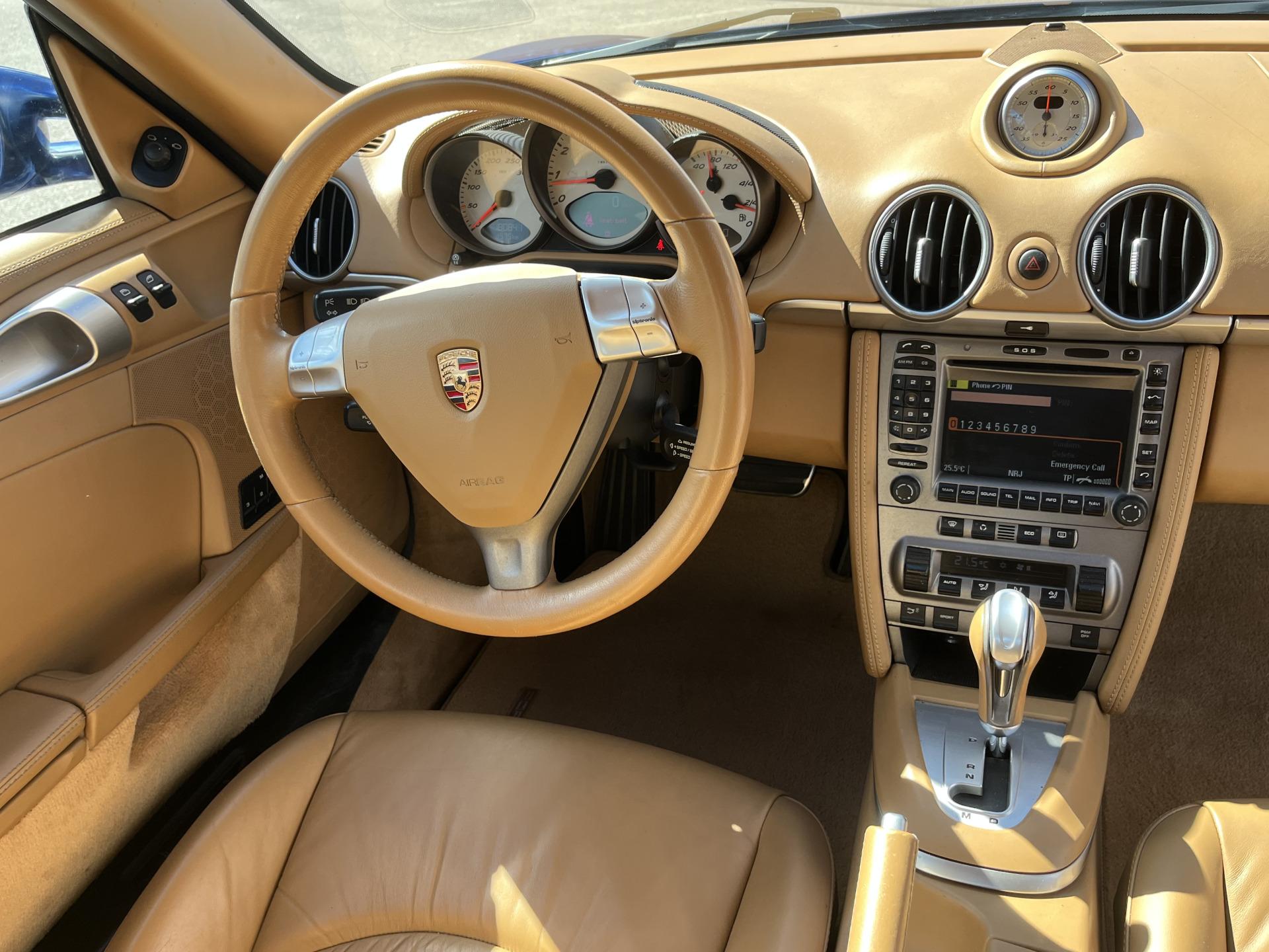 PORSCHE Cayman 11