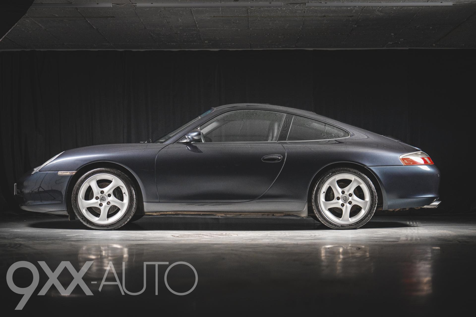 PORSCHE 911 4