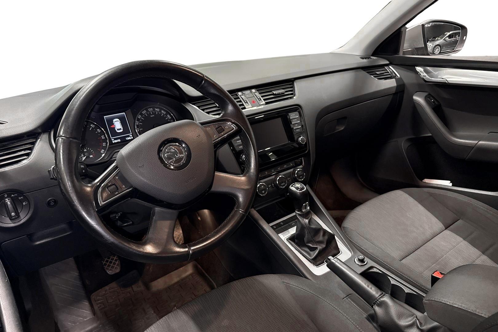 SKODA OCTAVIA 2015