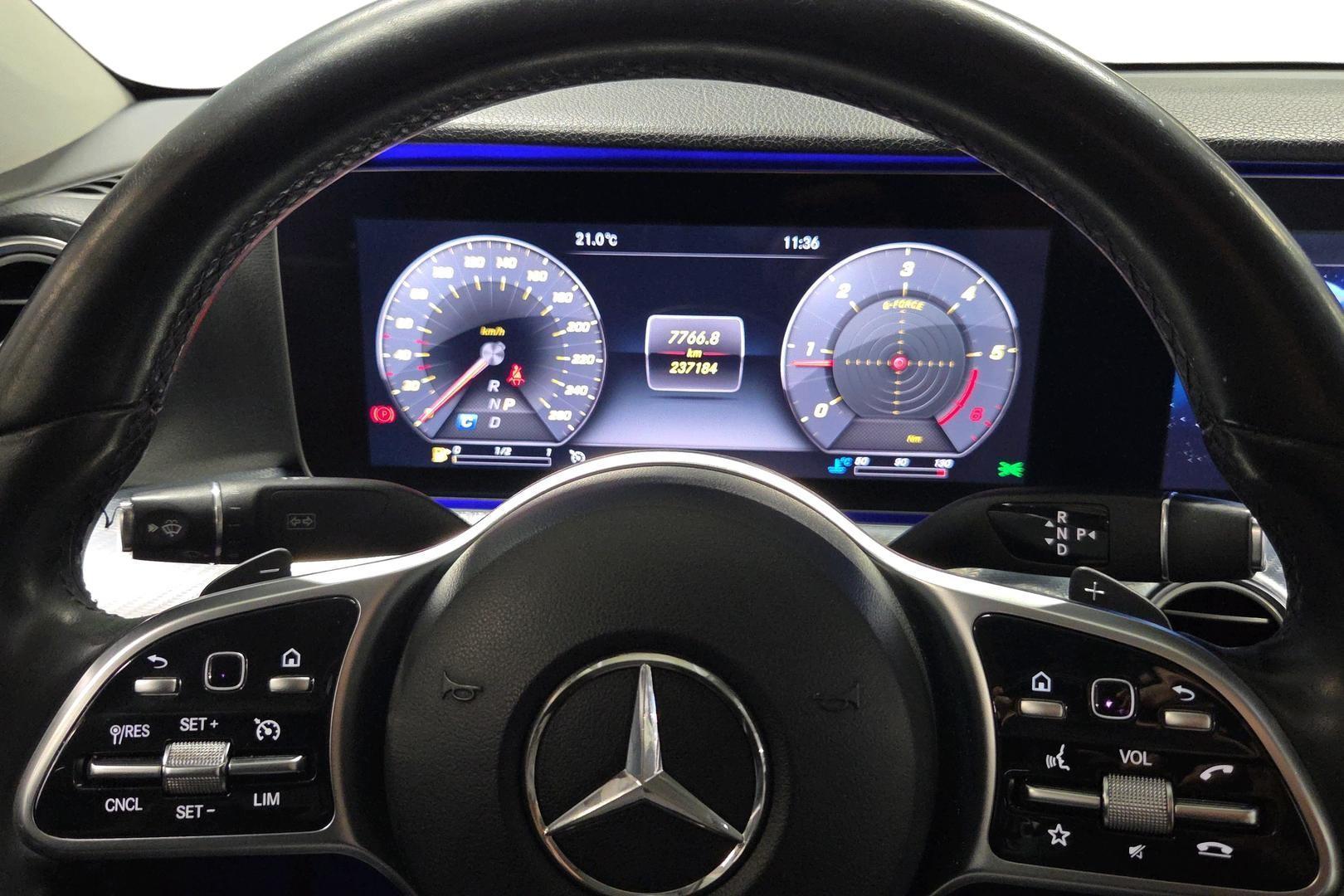 MERCEDES-BENZ E 16
