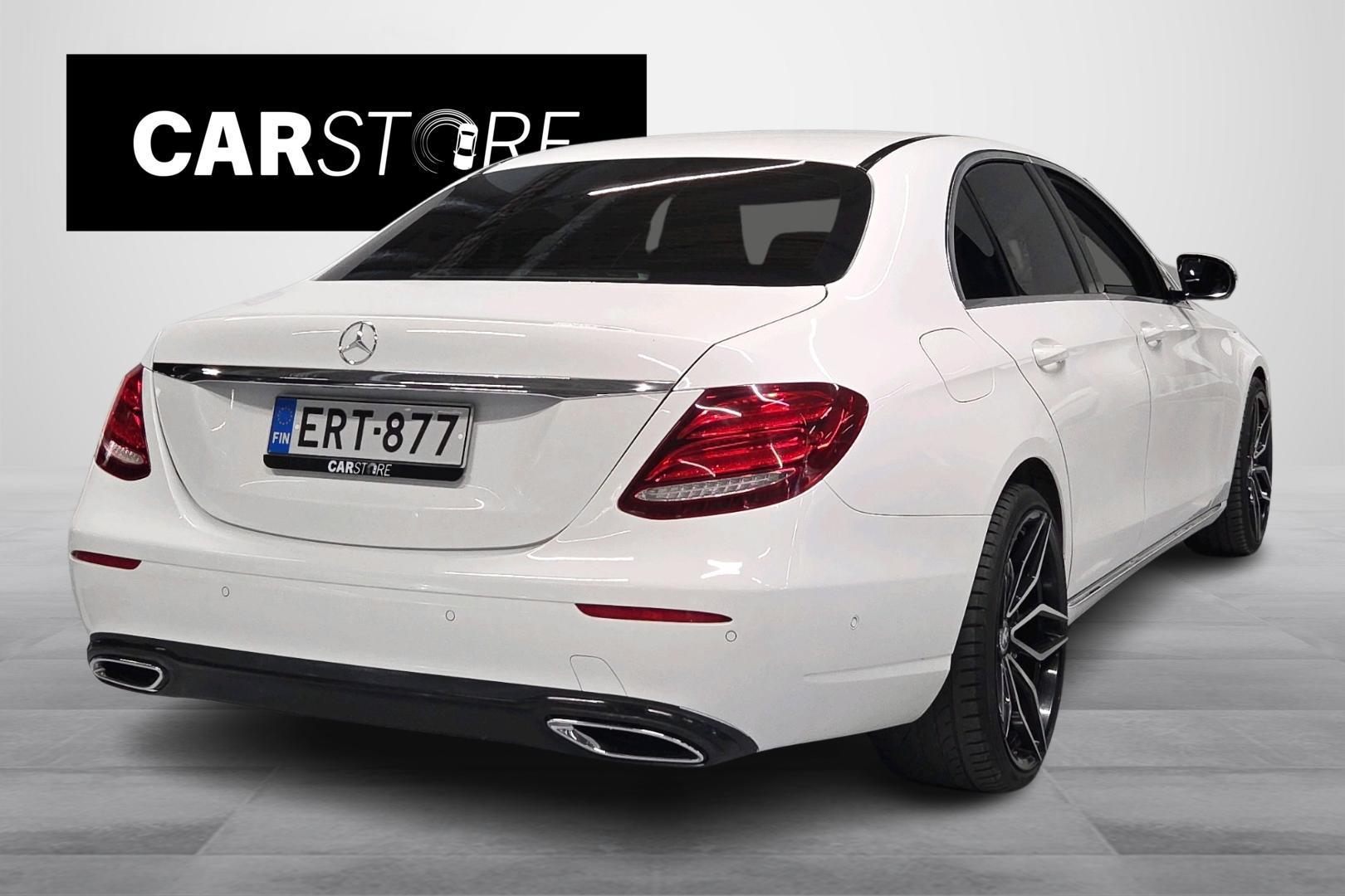 MERCEDES-BENZ E 2