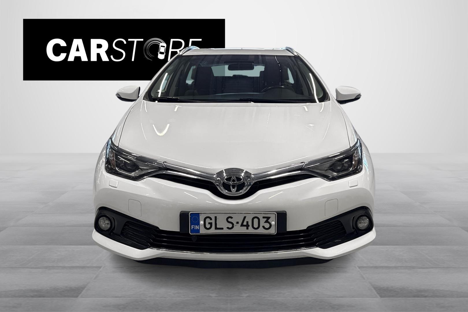TOYOTA AURIS 2016