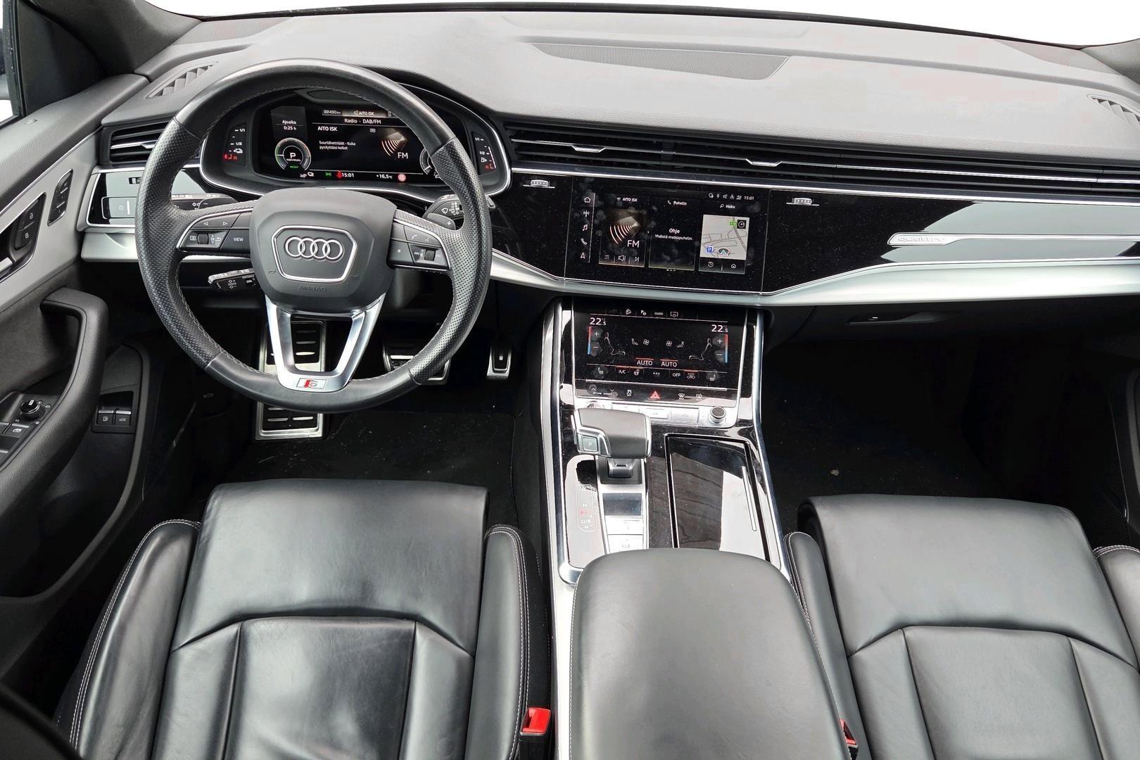 Audi Q8 2022