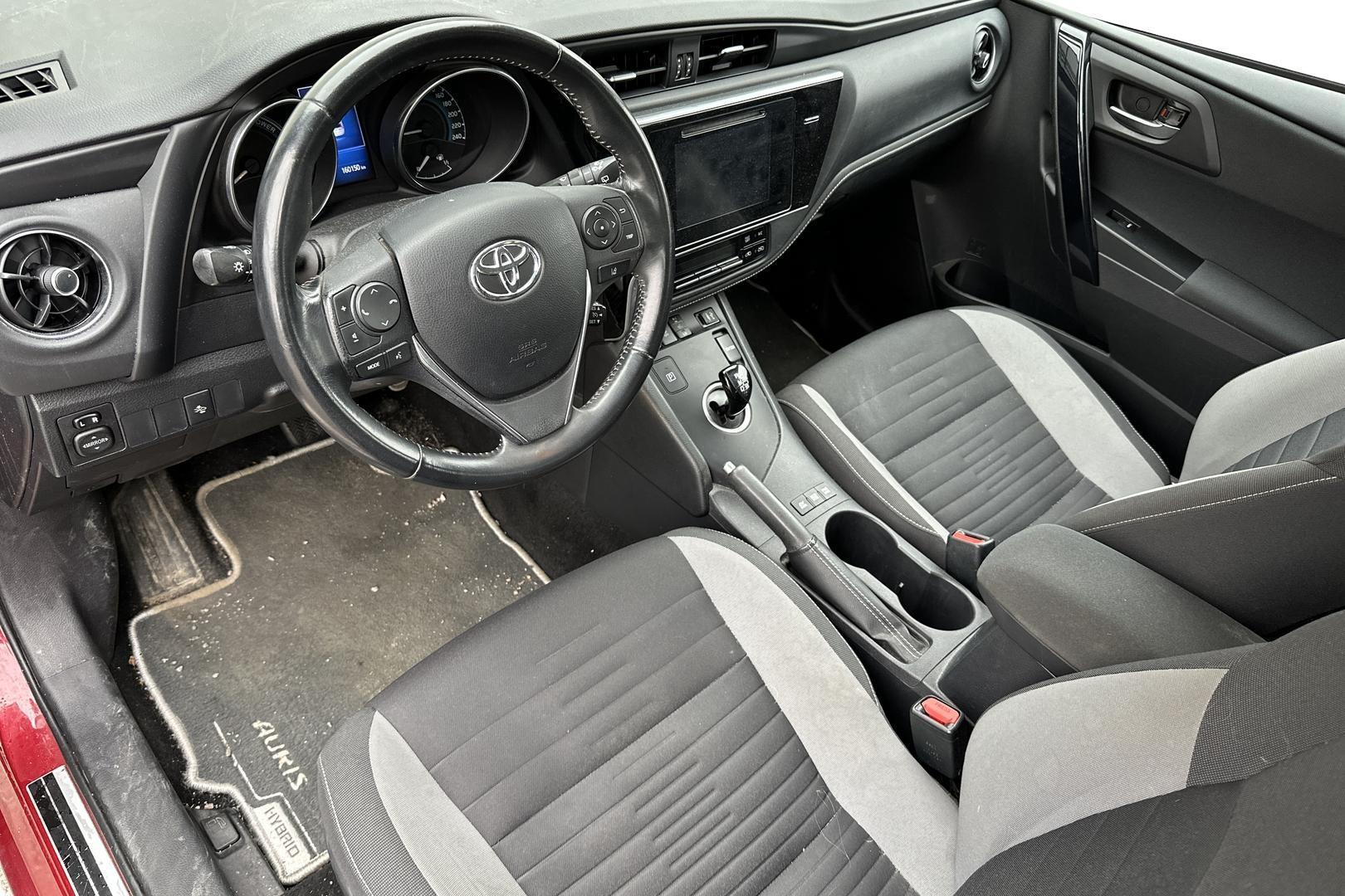 Toyota Auris 2017
