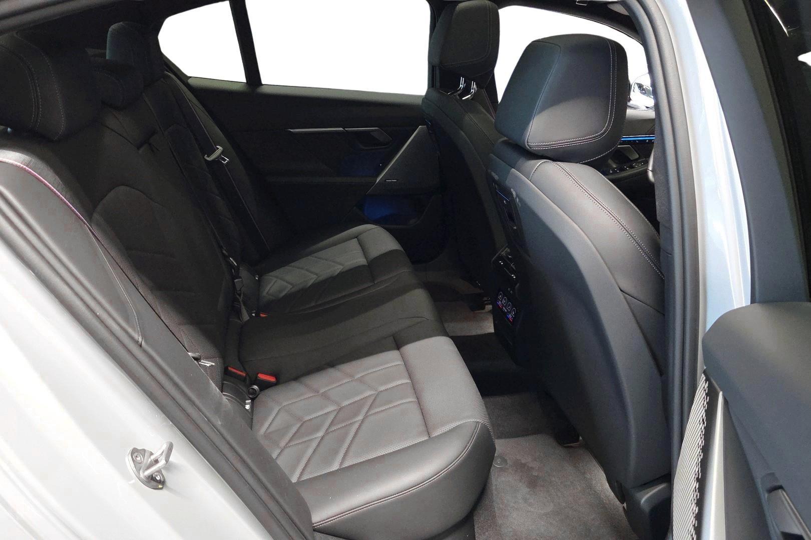 BMW i5 M60 2024