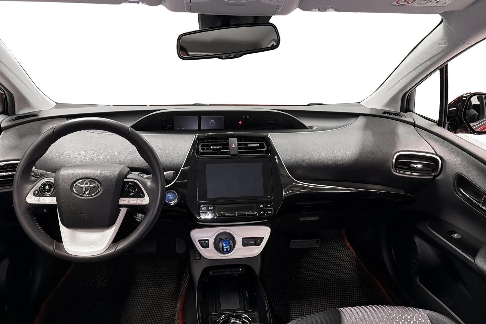 Toyota Prius Plug-in 2017