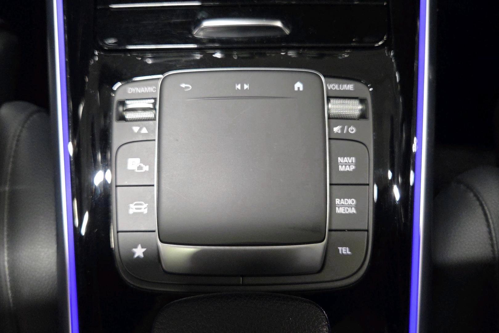 Mercedes-Benz EQB 26