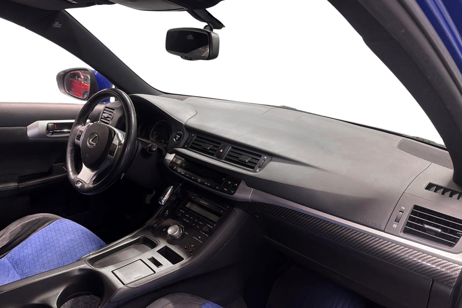 Lexus CT 2012