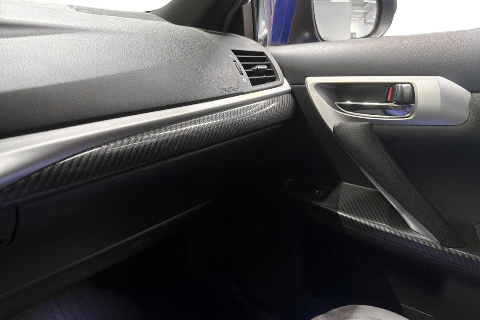 Lexus CT 2012