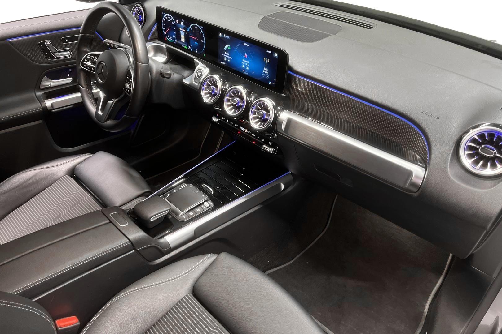 Mercedes-Benz EQB 2022