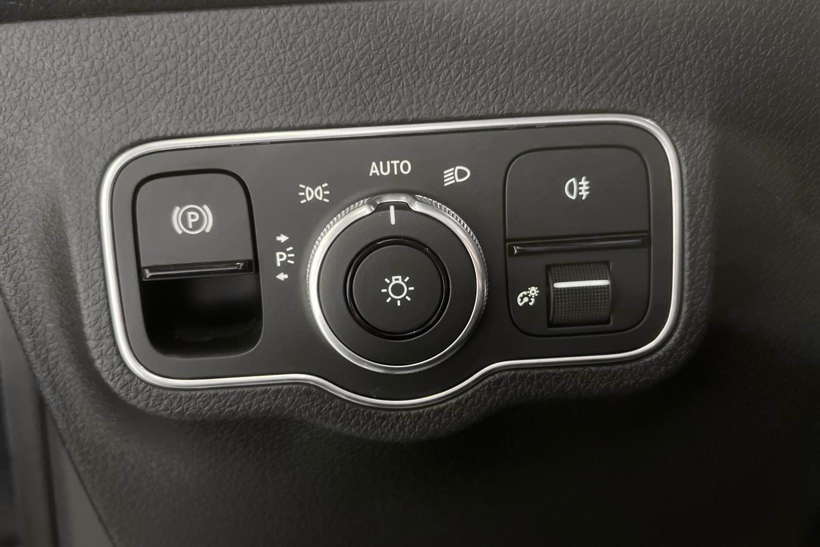 Mercedes-Benz EQB 2022