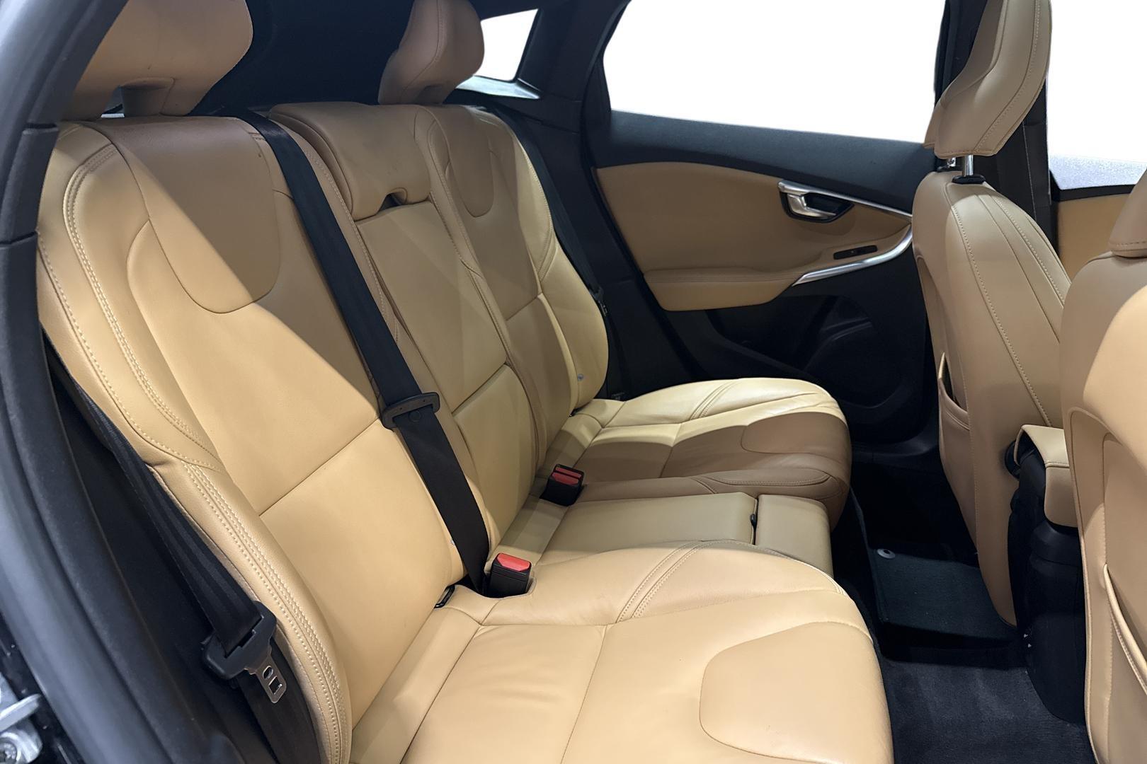 Volvo V40 Cross Country 2017