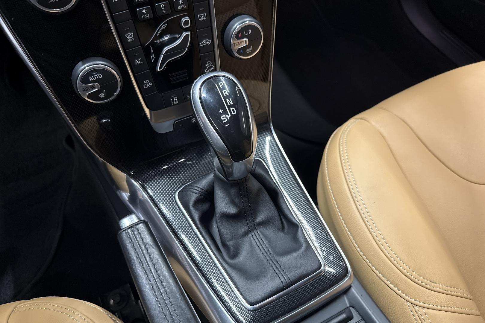 Volvo V40 Cross Country 2017