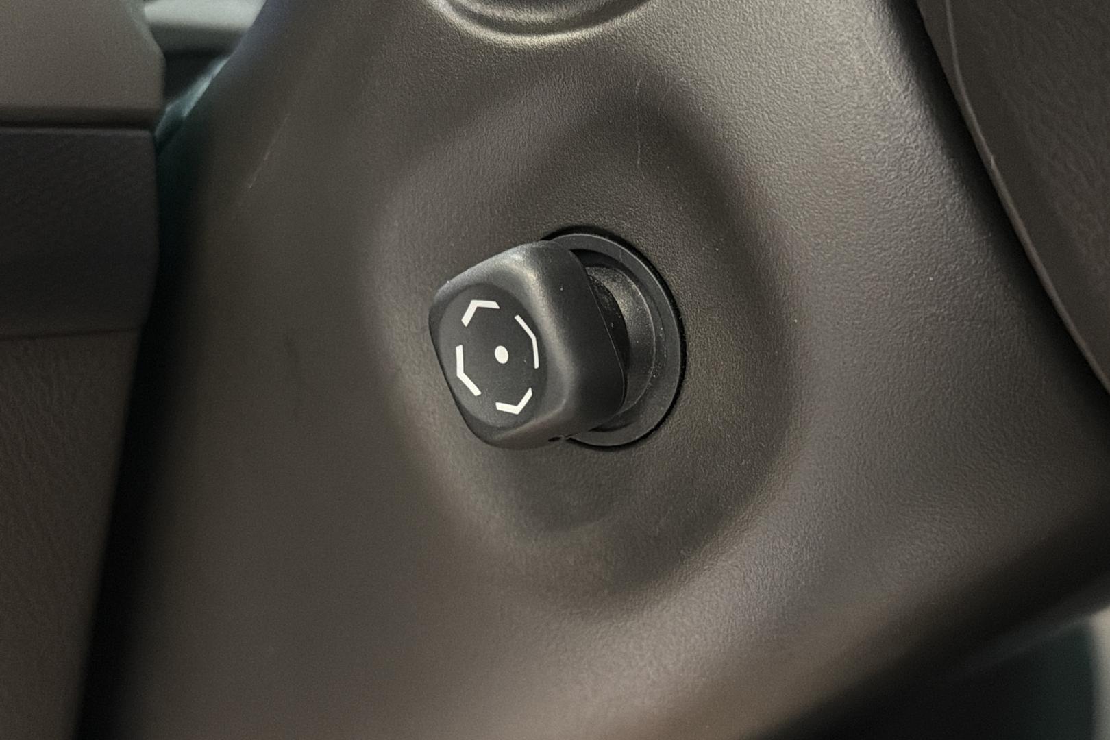 Toyota Land Cruiser 2012