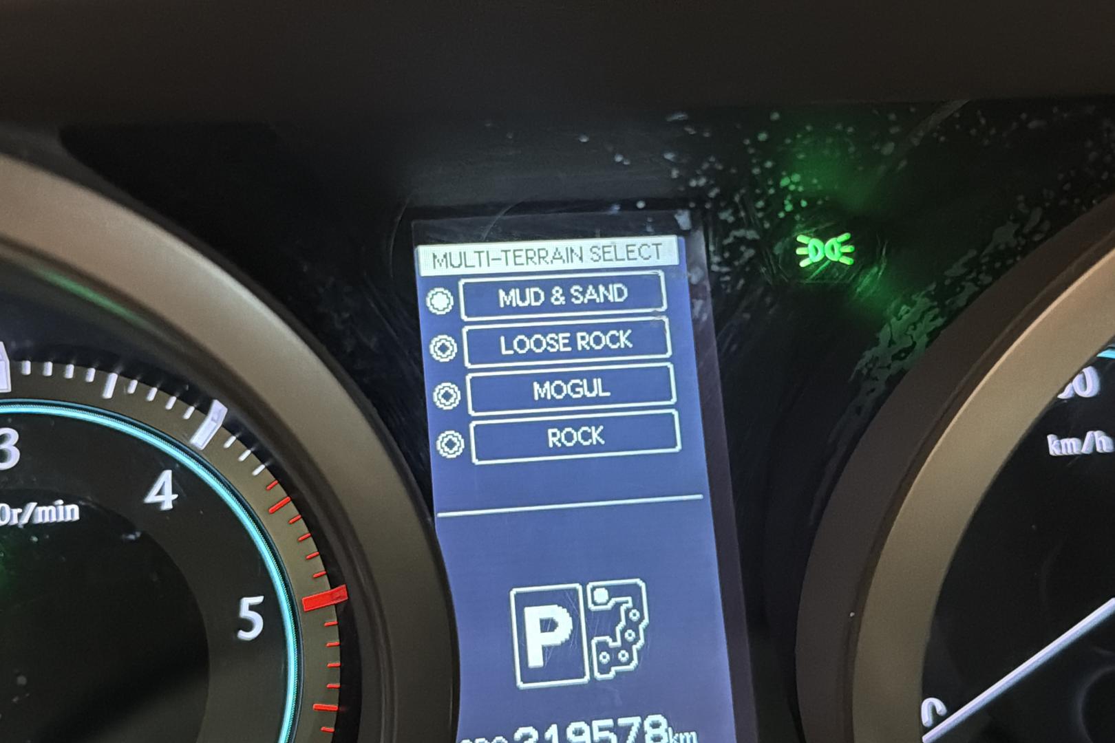 Toyota Land Cruiser 2012