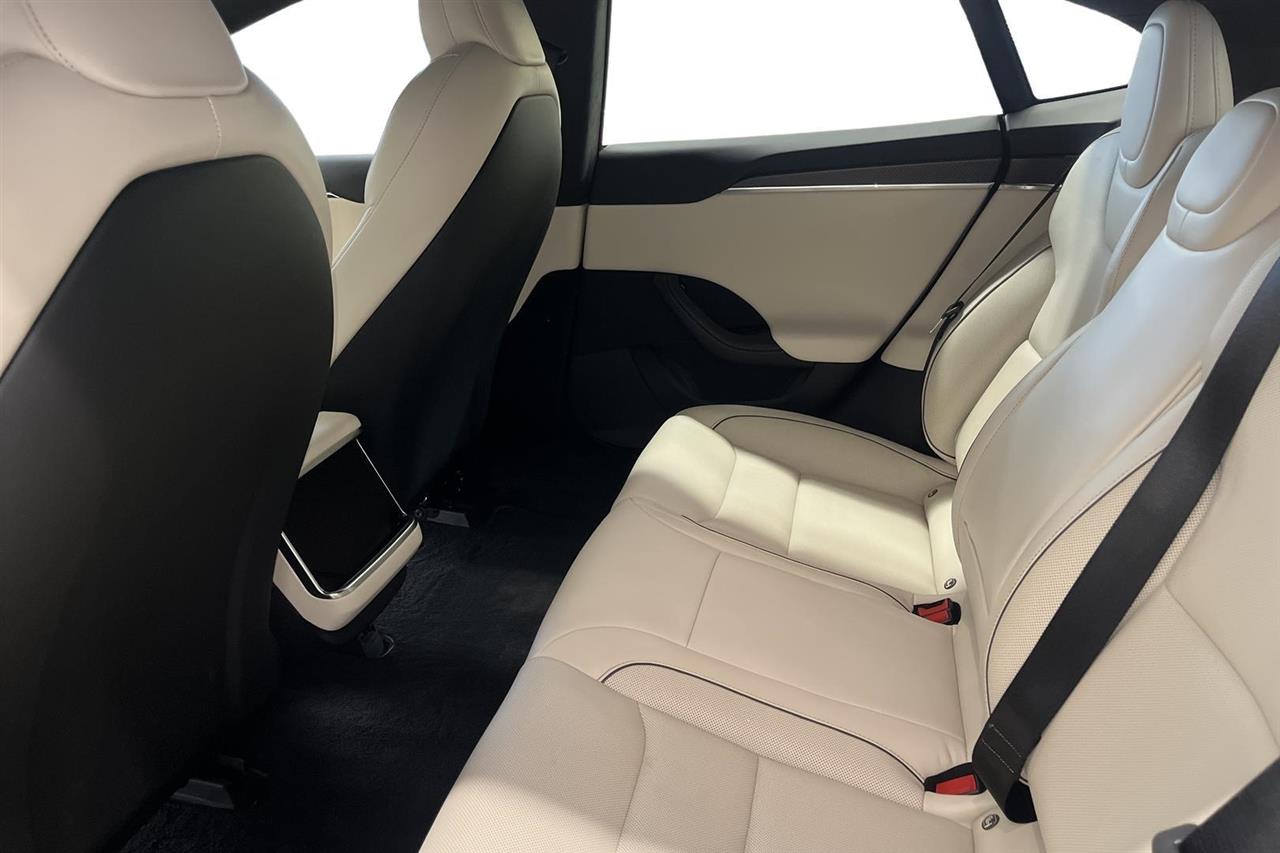 Tesla Model S 2023