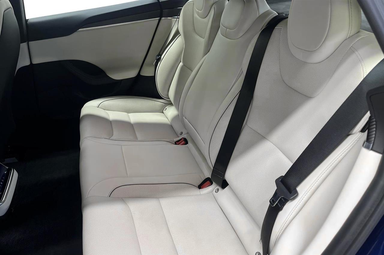 Tesla Model S 2023