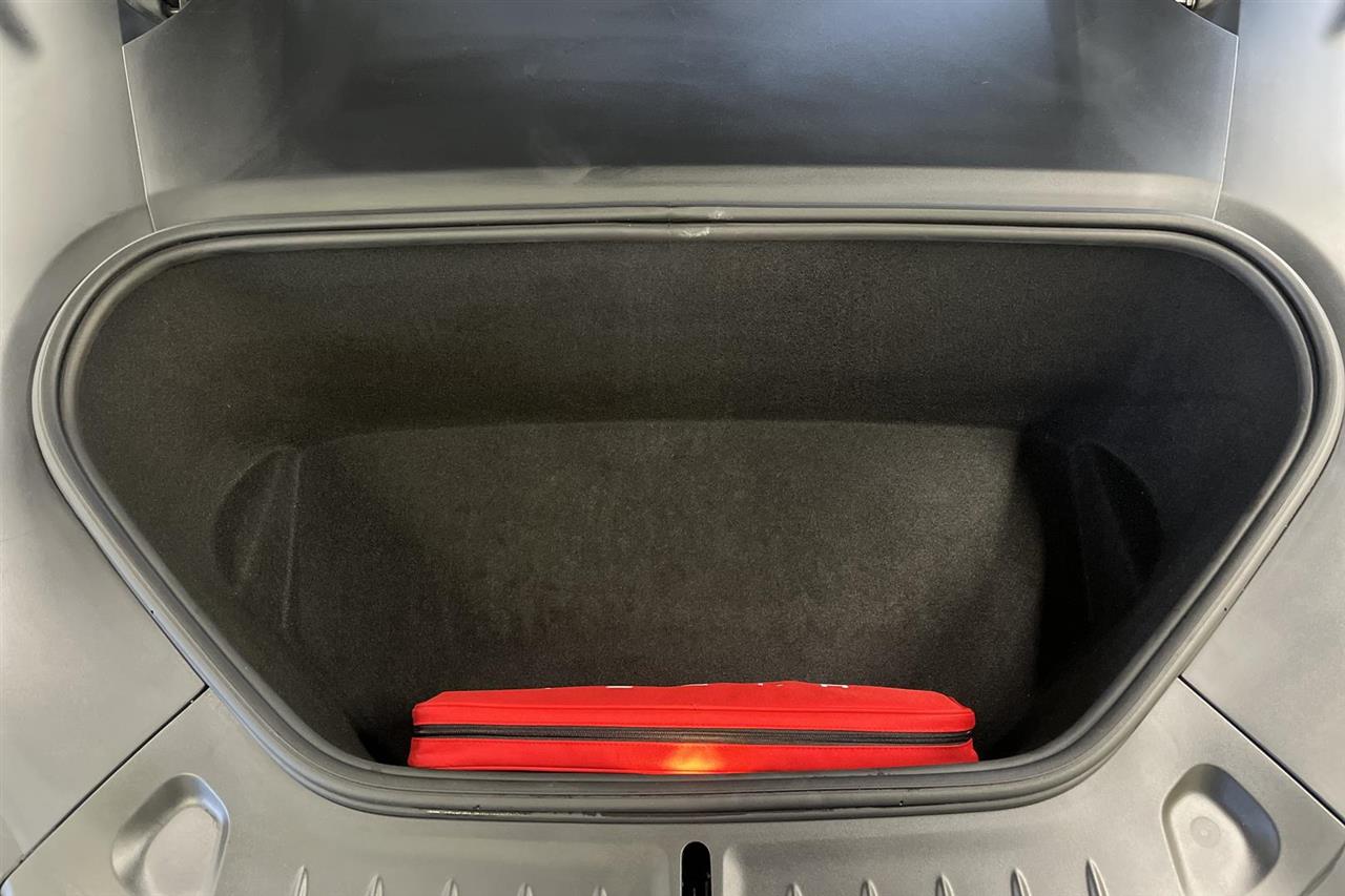 Tesla Model S 2023