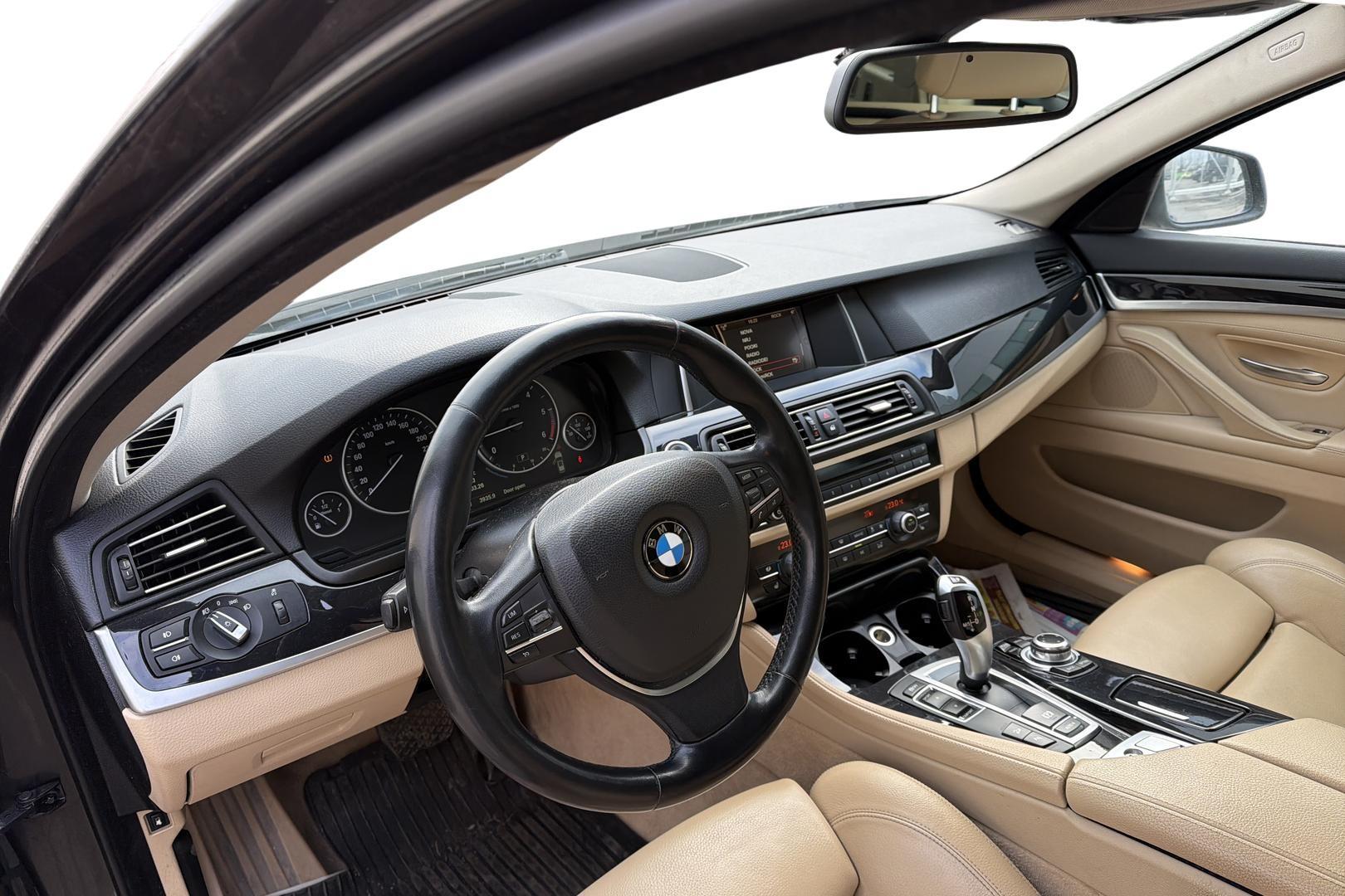 BMW 520 2014