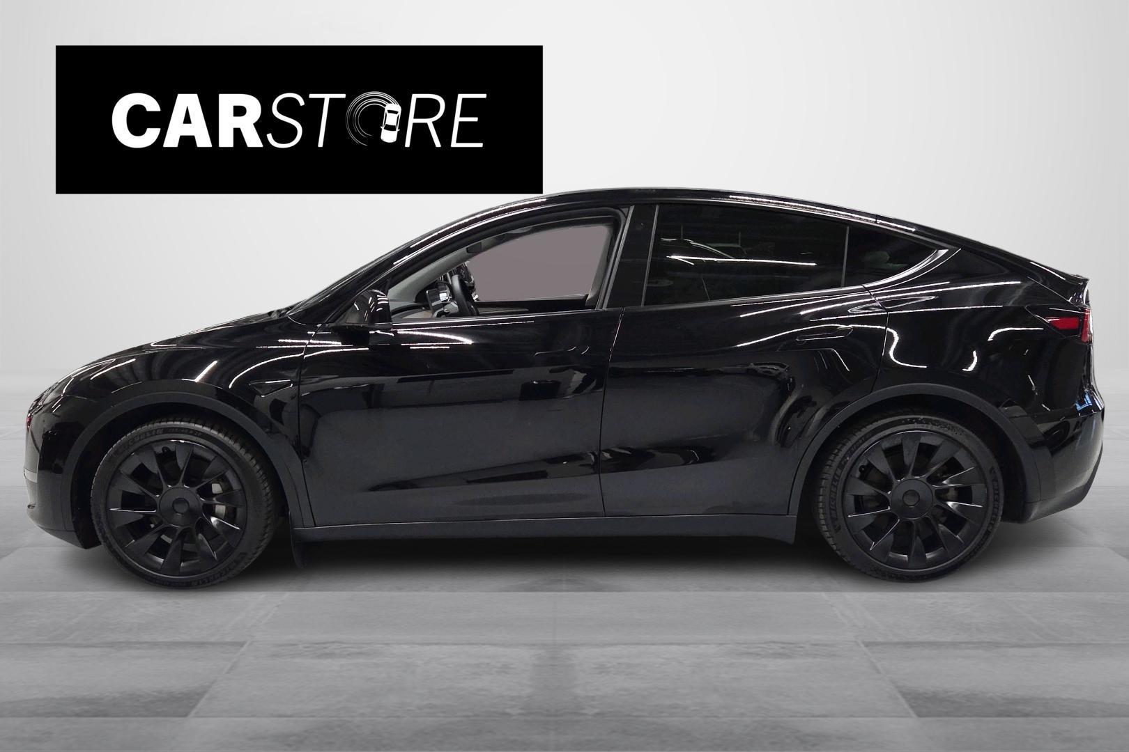 Tesla Model Y 11