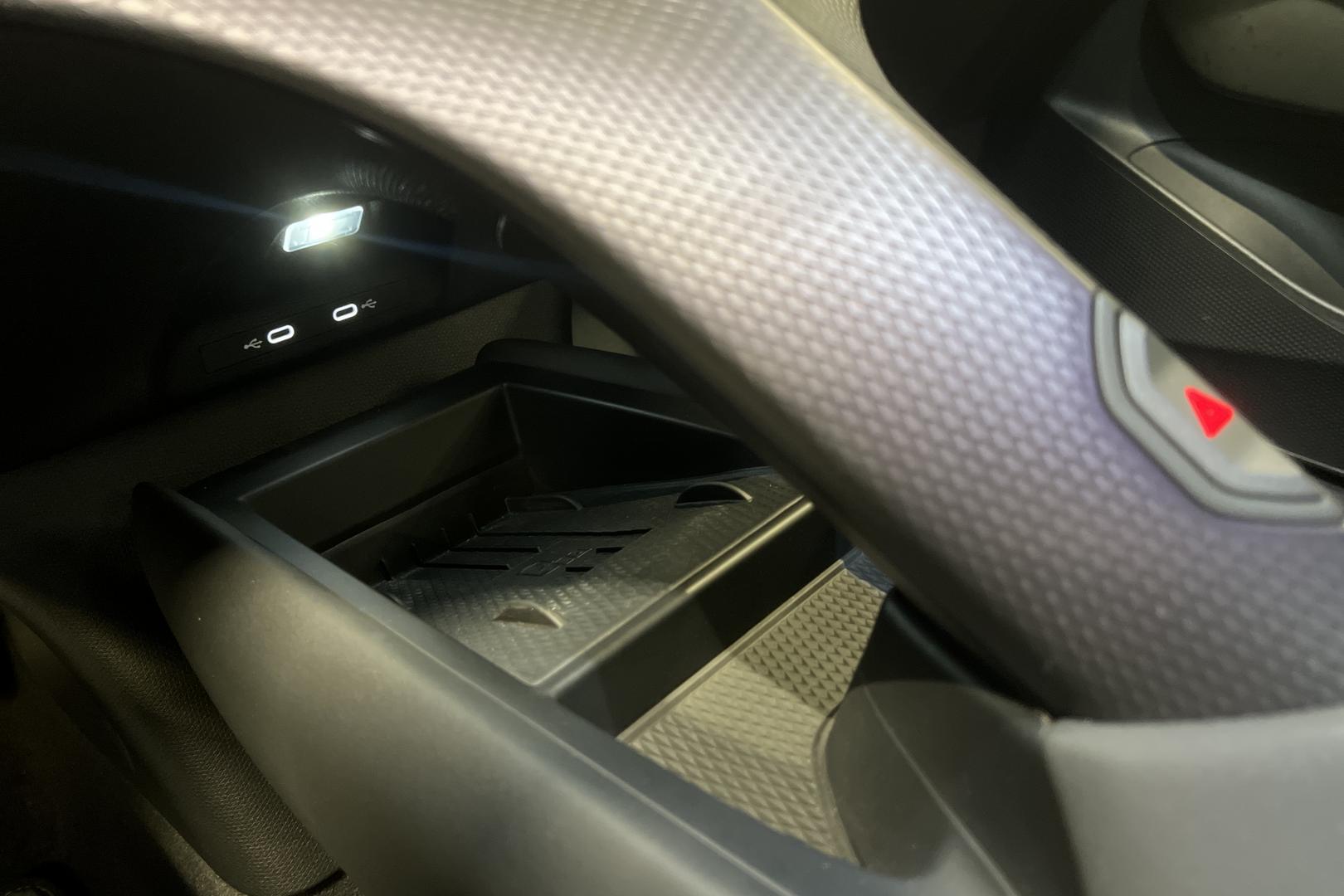 CUPRA Tavascan 21