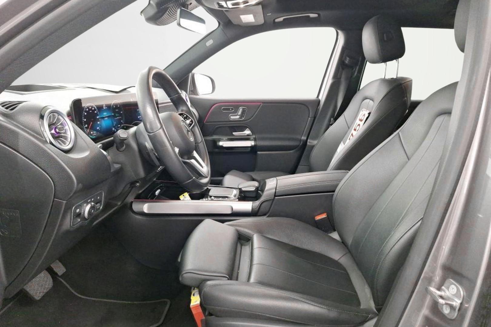 Mercedes-Benz EQB 6