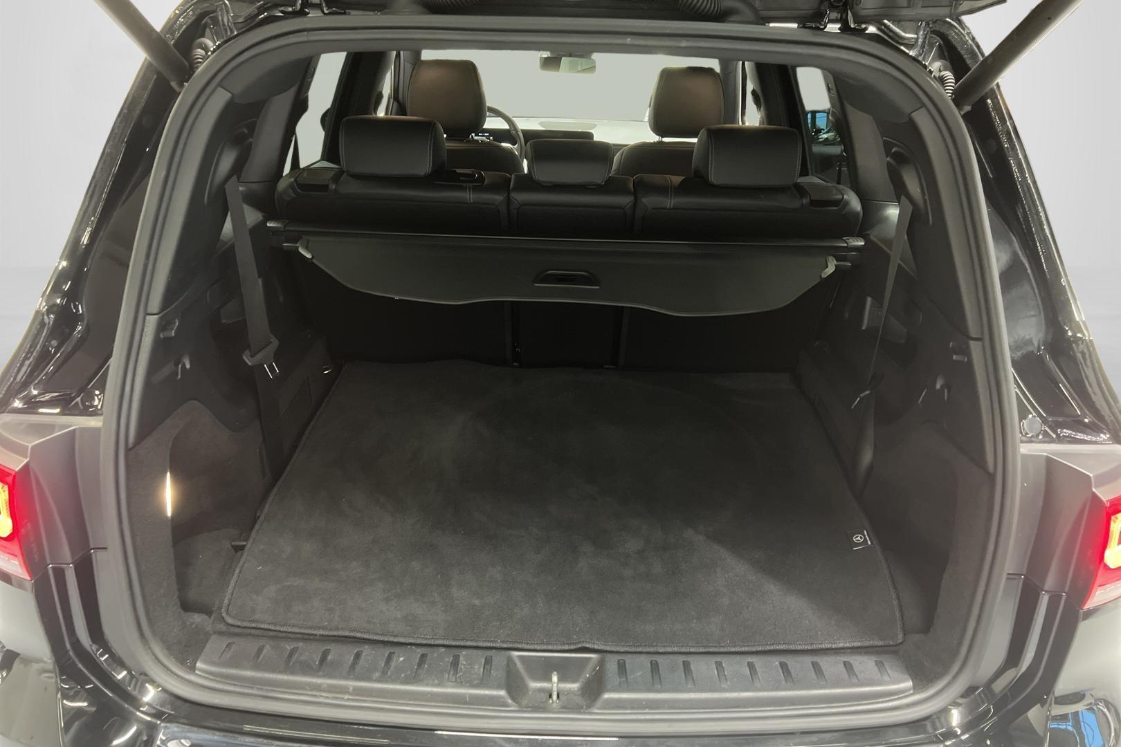 Mercedes-Benz EQB 12