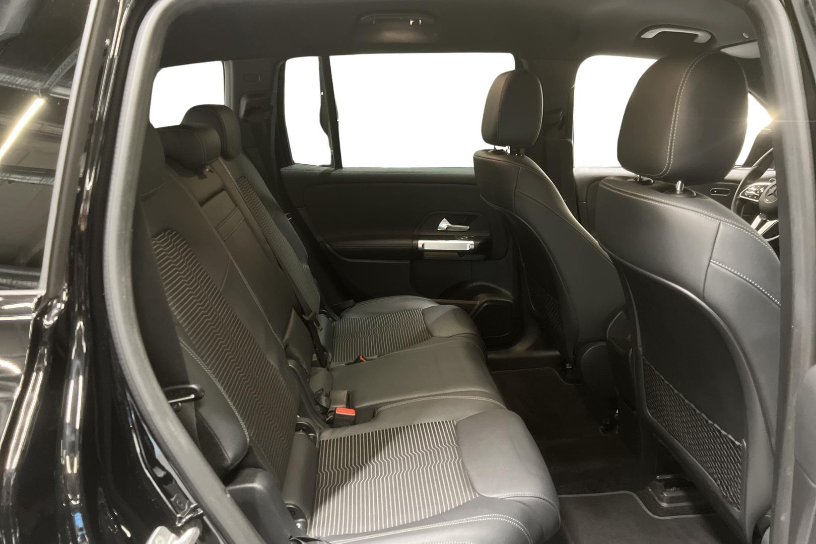 Mercedes-Benz EQB 13