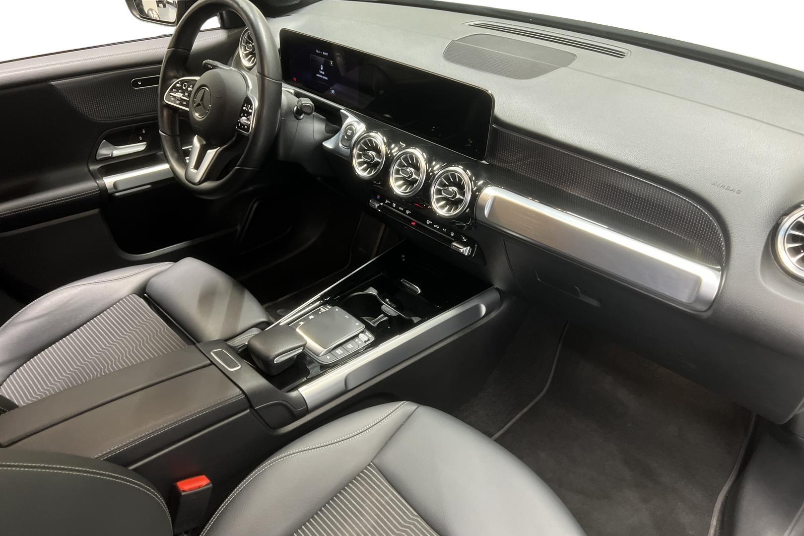 Mercedes-Benz EQB 14