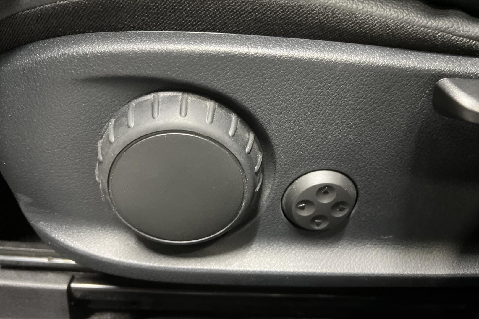 Mercedes-Benz EQB 19