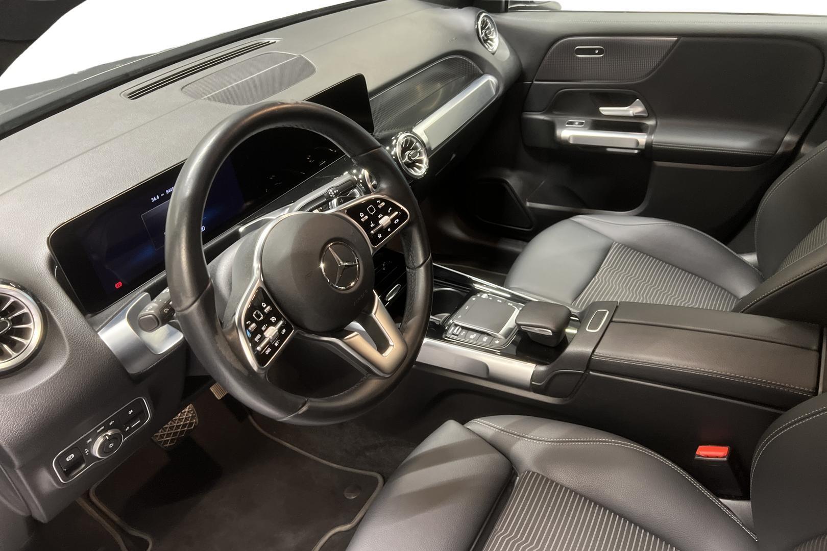 Mercedes-Benz EQB 9