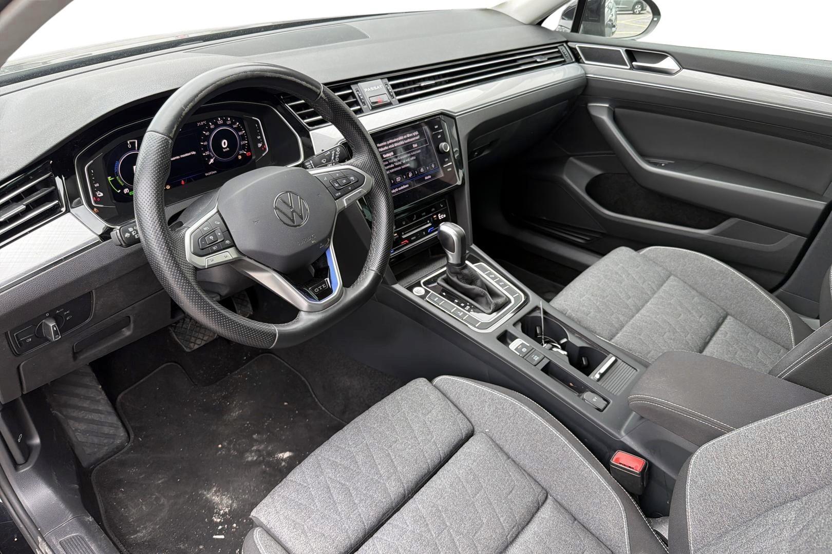 Volkswagen Passat 2023