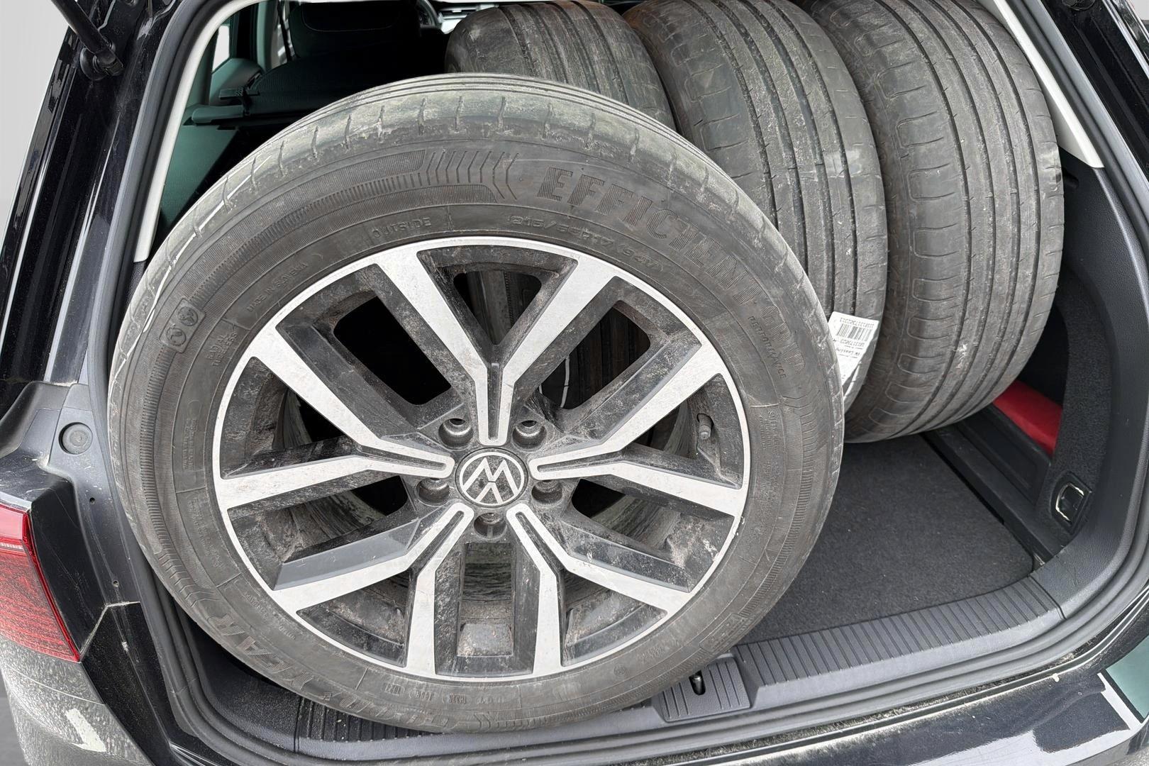 Volkswagen Passat 2023