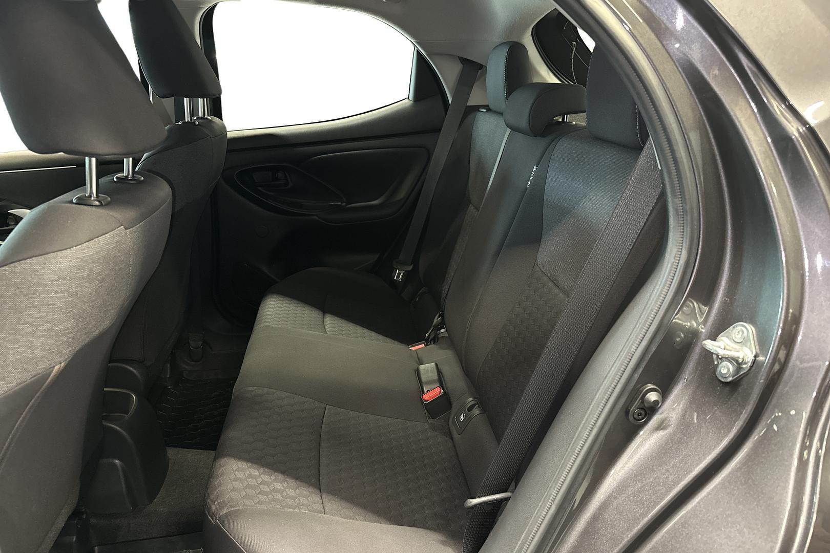 Toyota Yaris 10