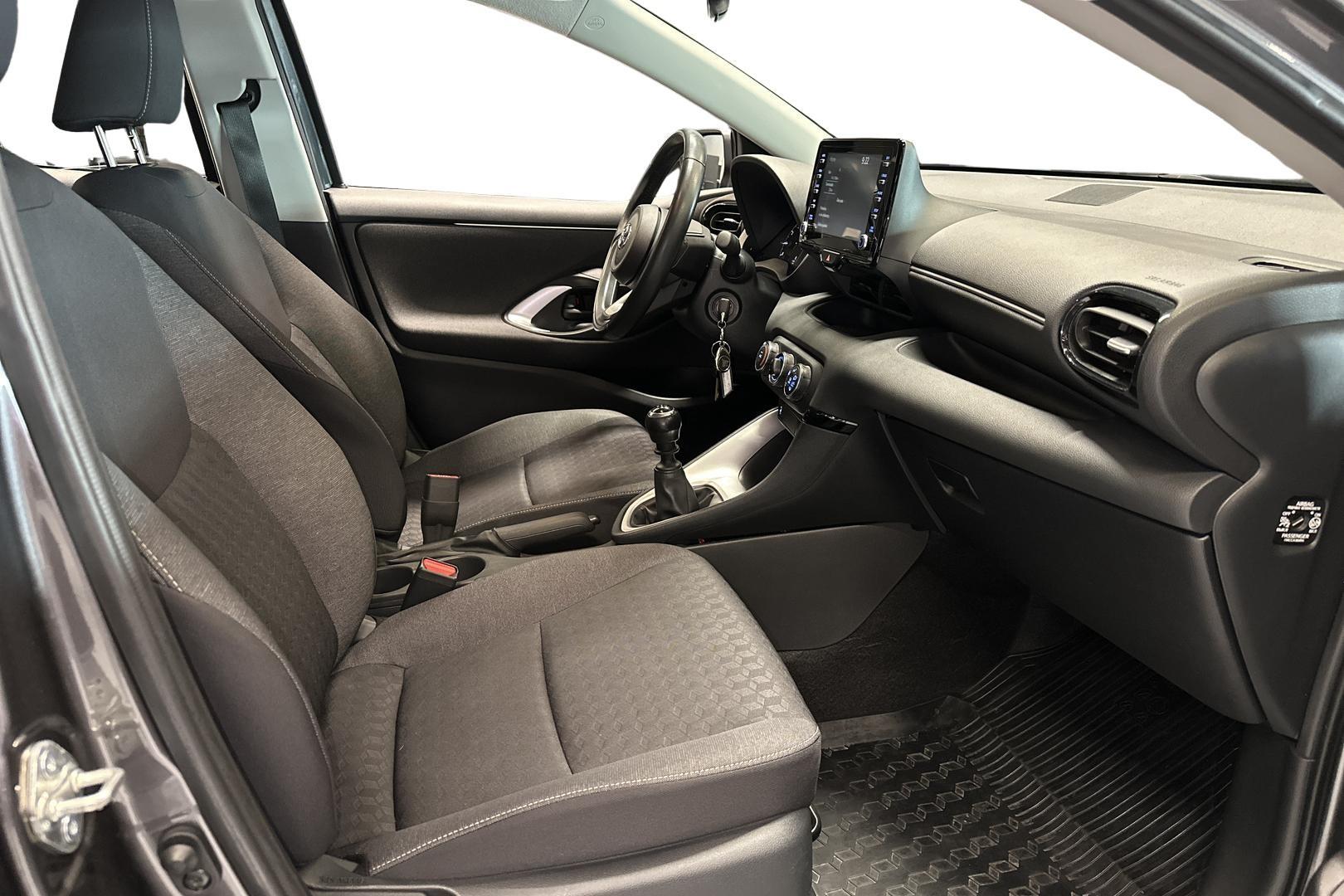 Toyota Yaris 14