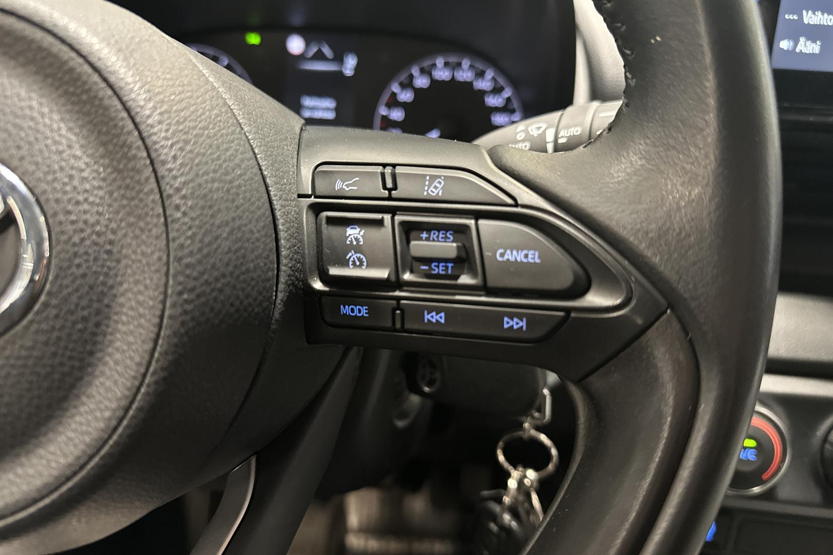 Toyota Yaris 17
