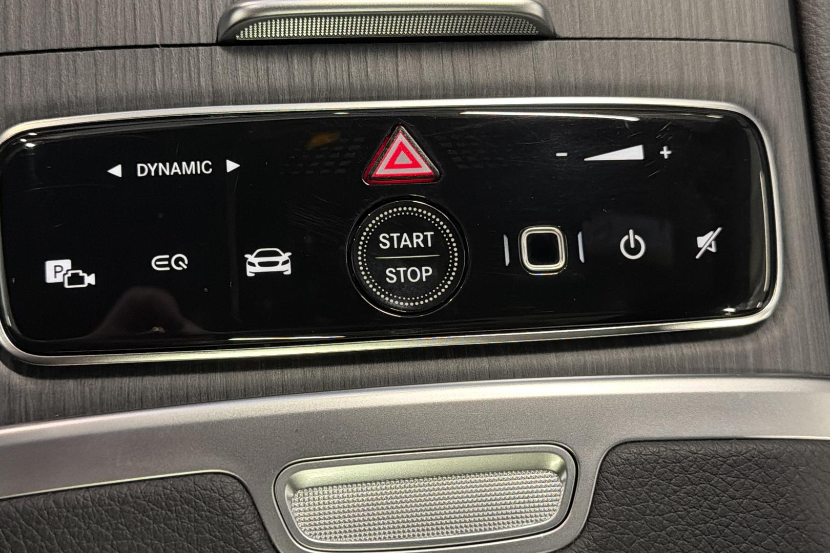 Mercedes-Benz EQE SUV 2024