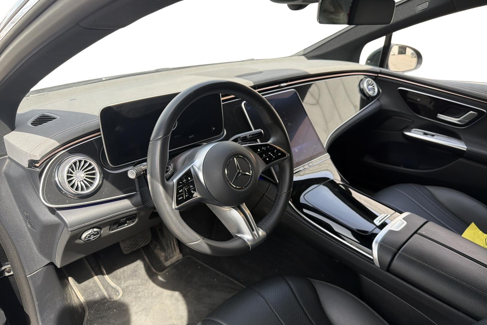 Mercedes-Benz EQE 2024