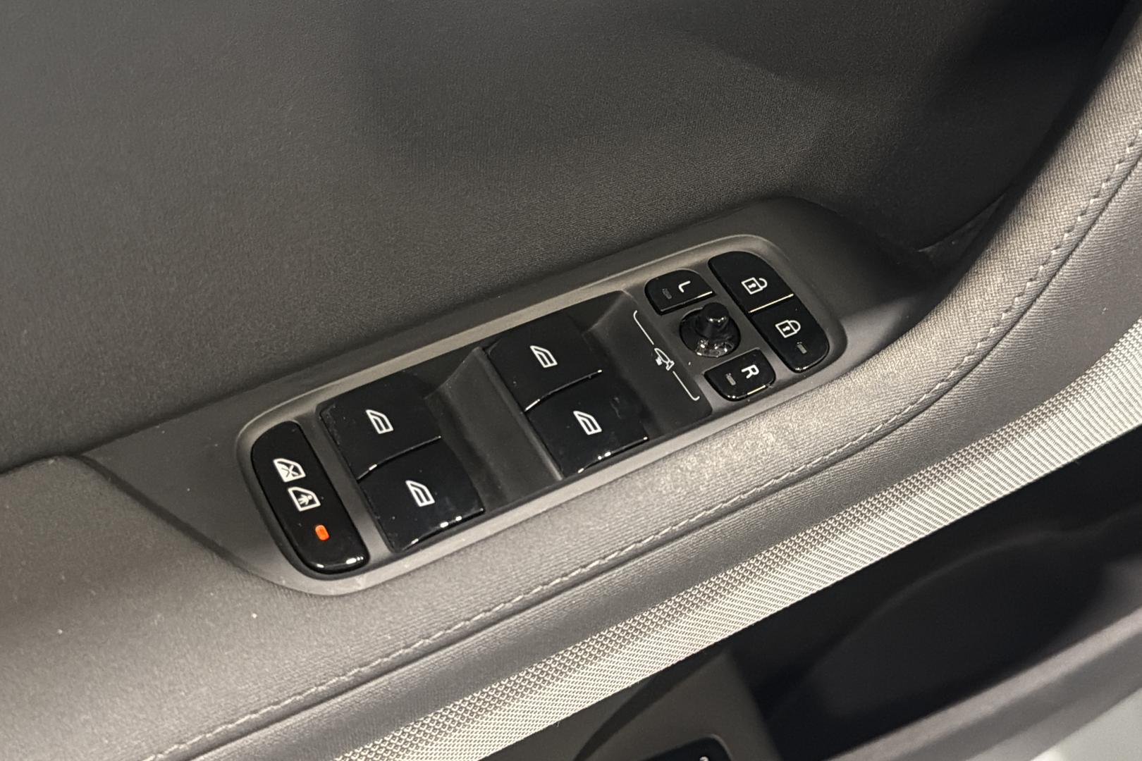 Polestar 2 2024