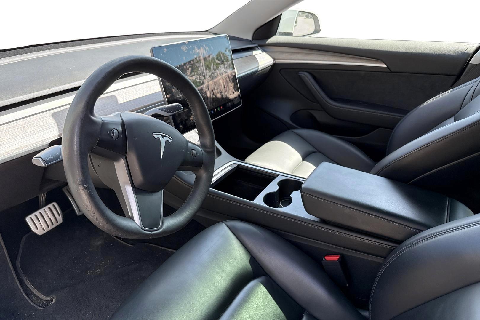 Tesla Model 3 2021