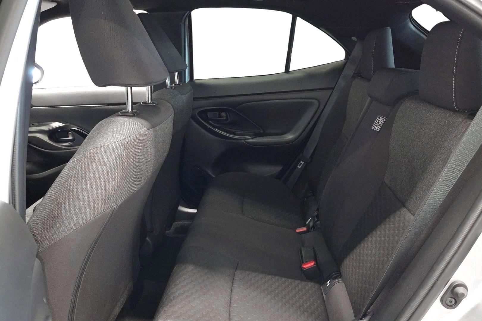Toyota Yaris Cross 10