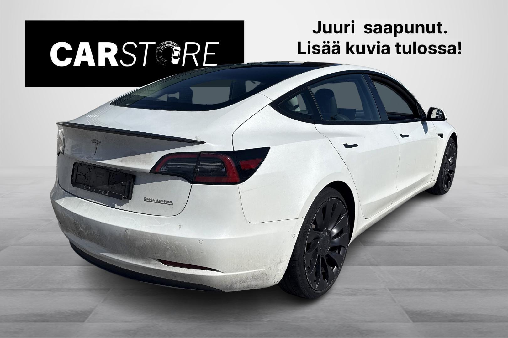 Tesla Model 3 2022