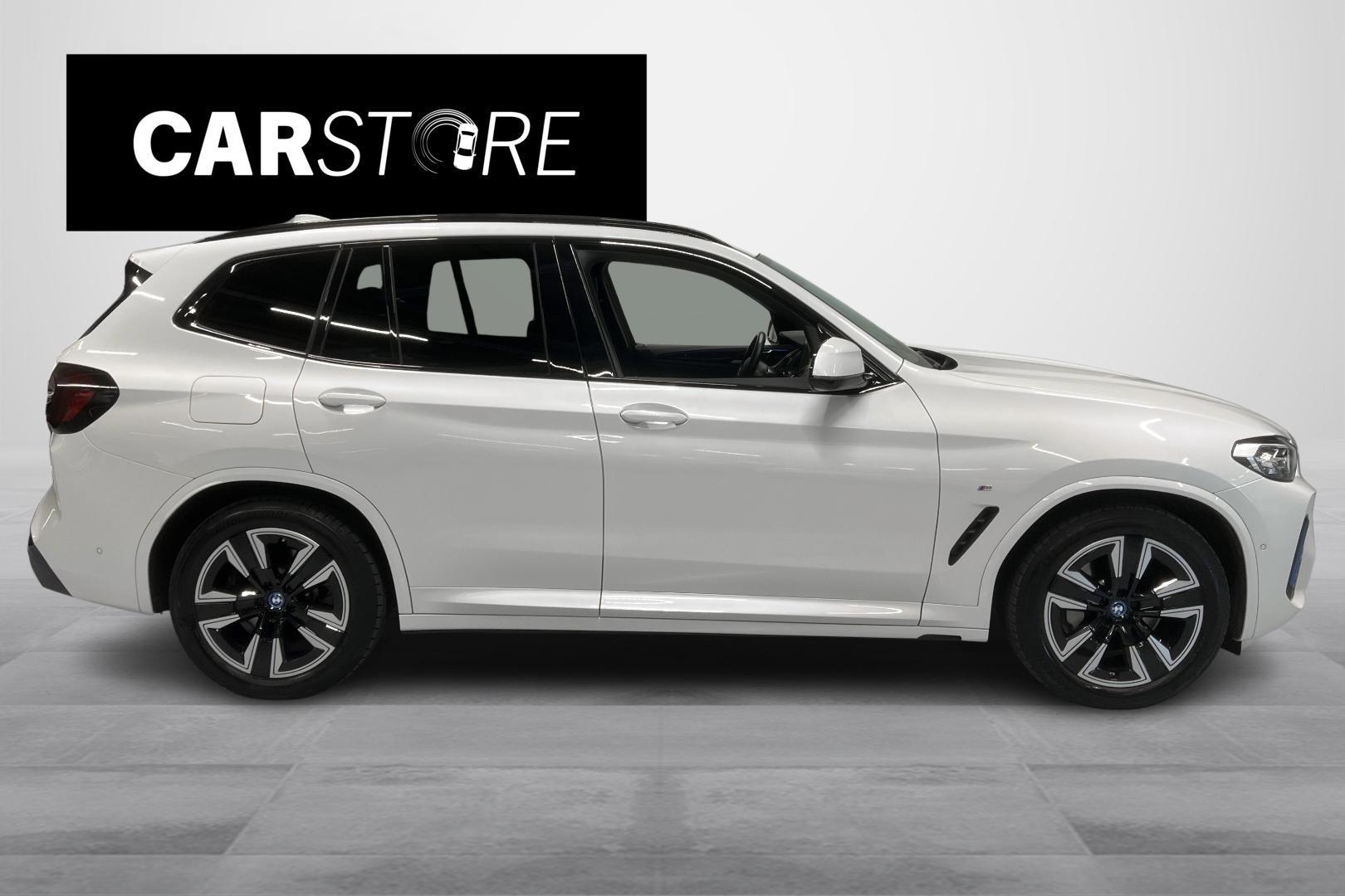 BMW iX3 2023