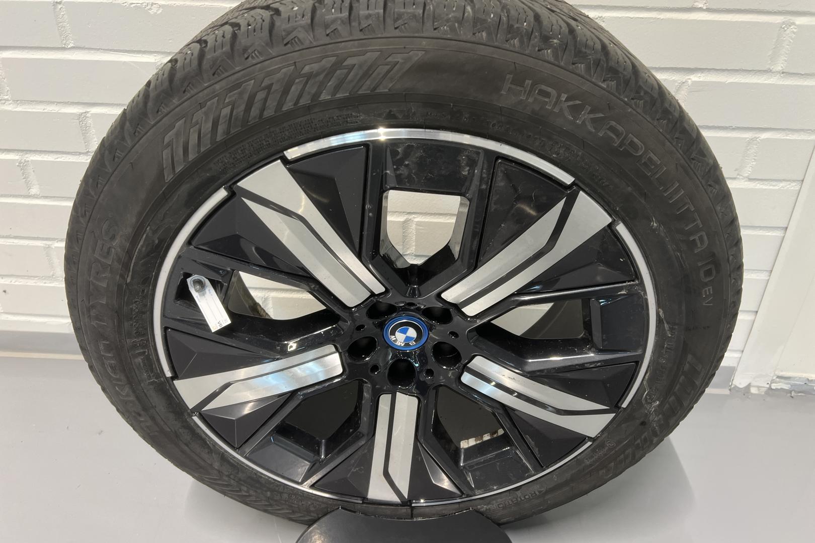 BMW iX 2023