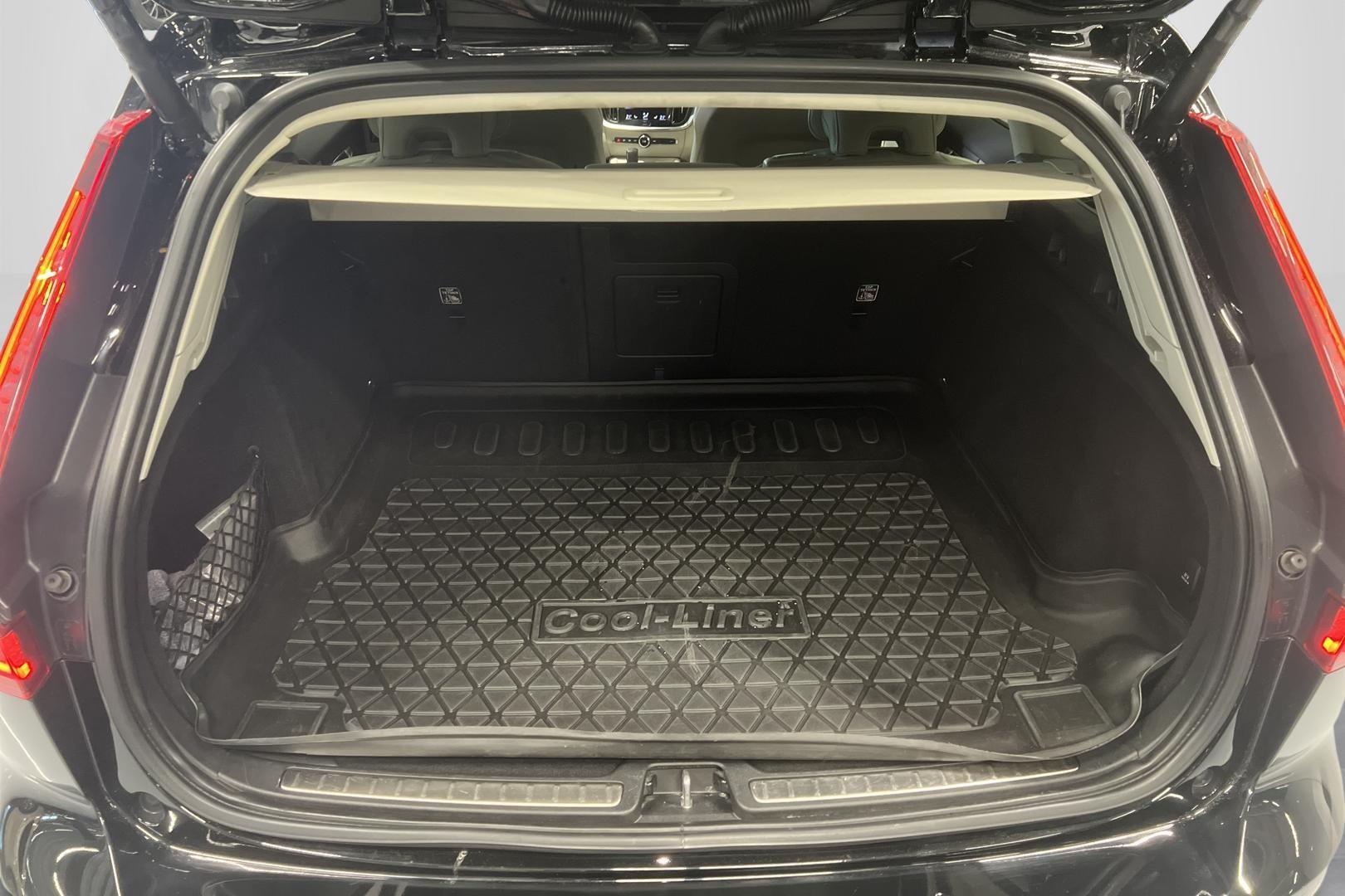 Volvo V60 Cross Country 2022