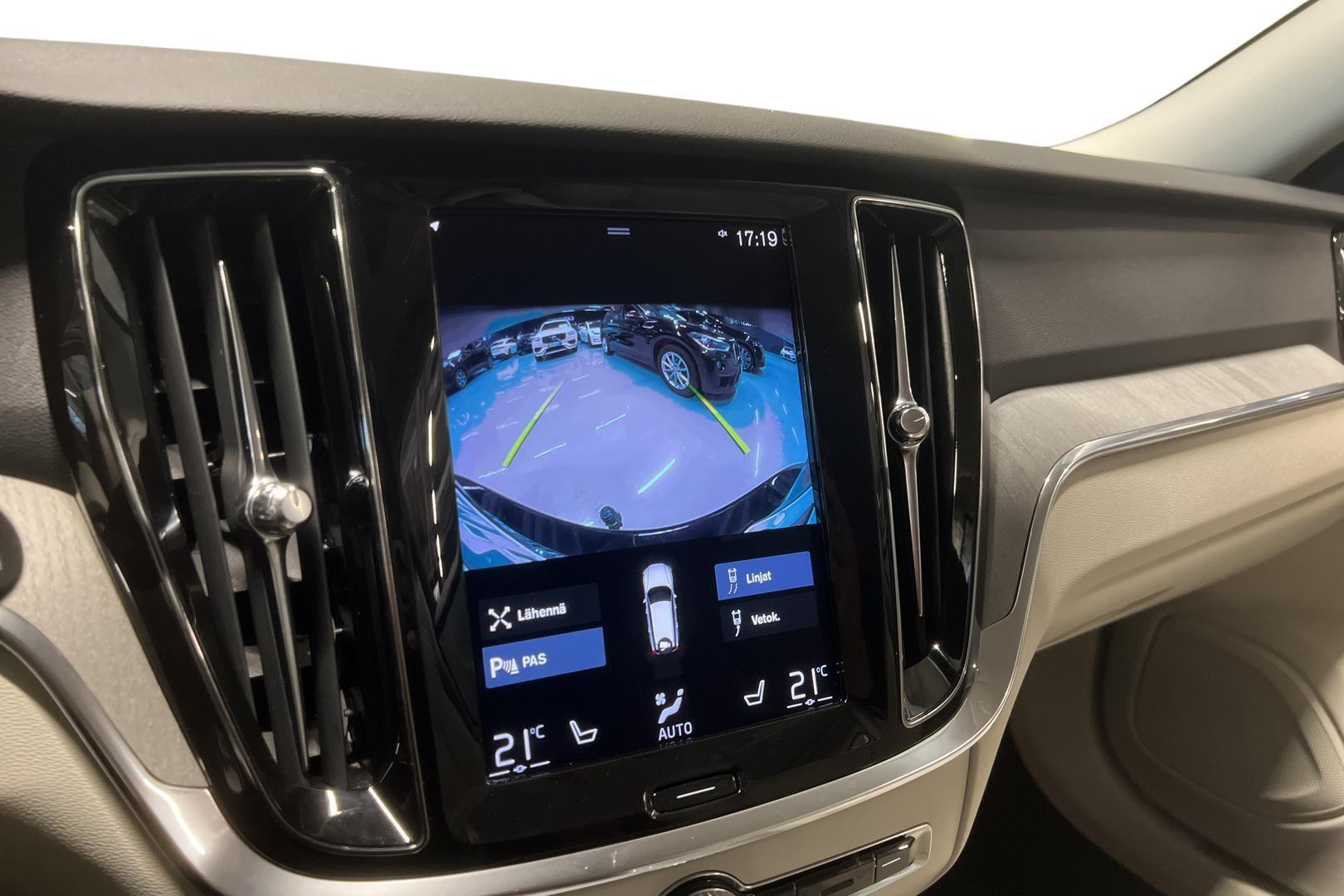 Volvo V60 Cross Country 2022