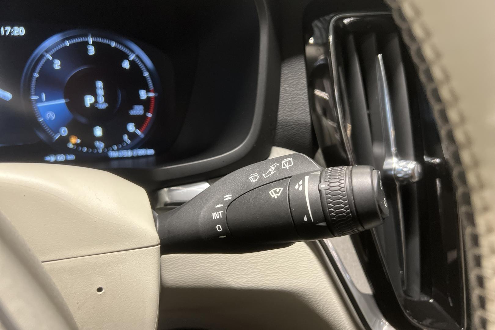 Volvo V60 Cross Country 2022