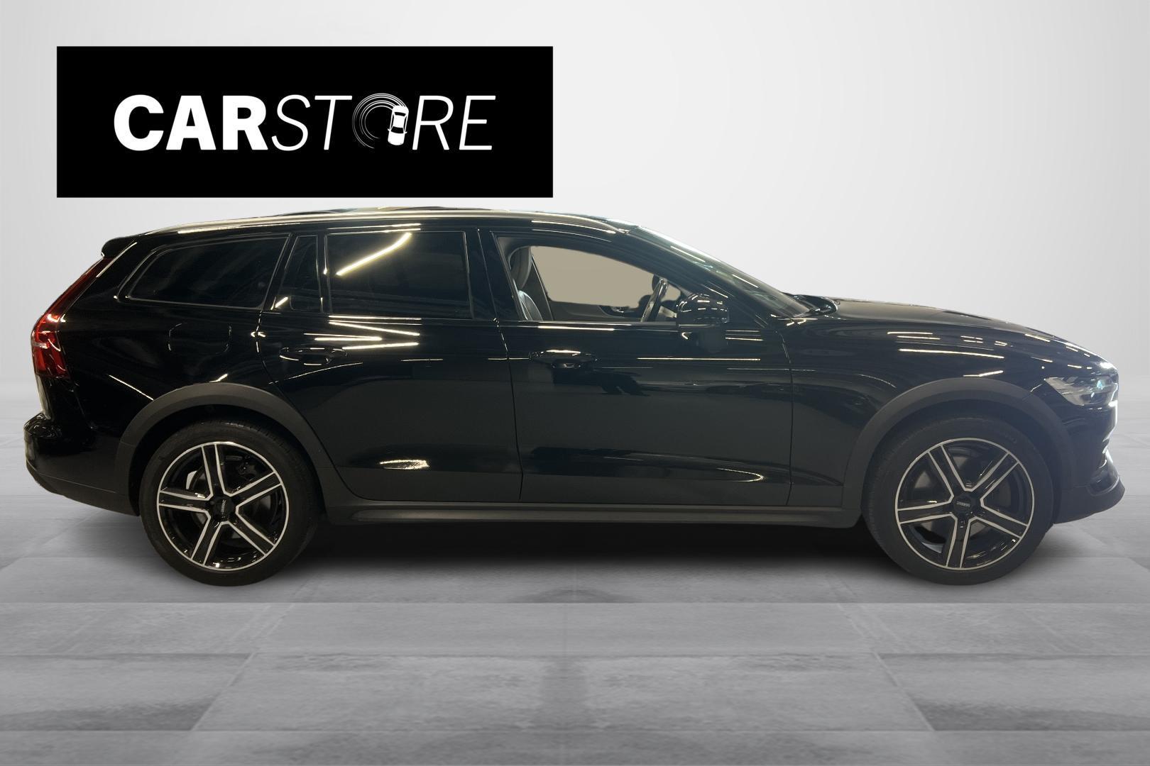 Volvo V60 Cross Country 2022