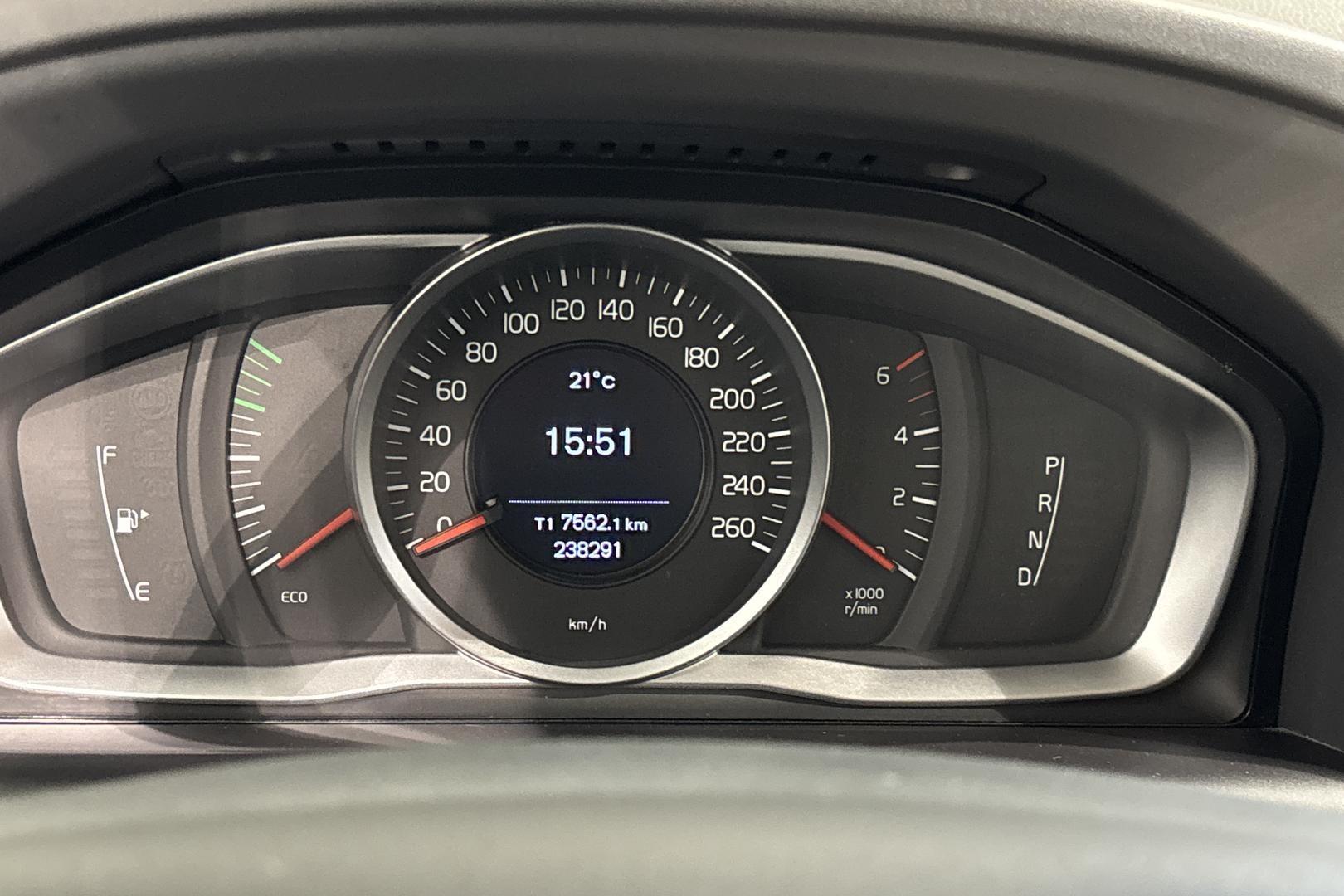 Volvo XC60 2015