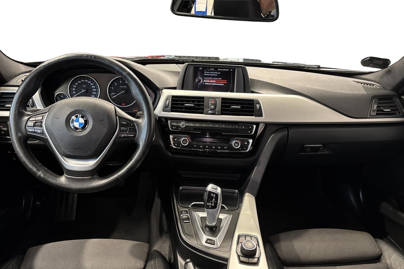 BMW 330 2016